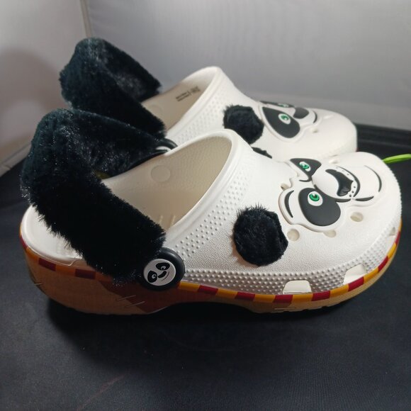 Crocs Kids' Kung Fu Panda Classic Clogs Little Girl Size 2 - Picture 6 of 7